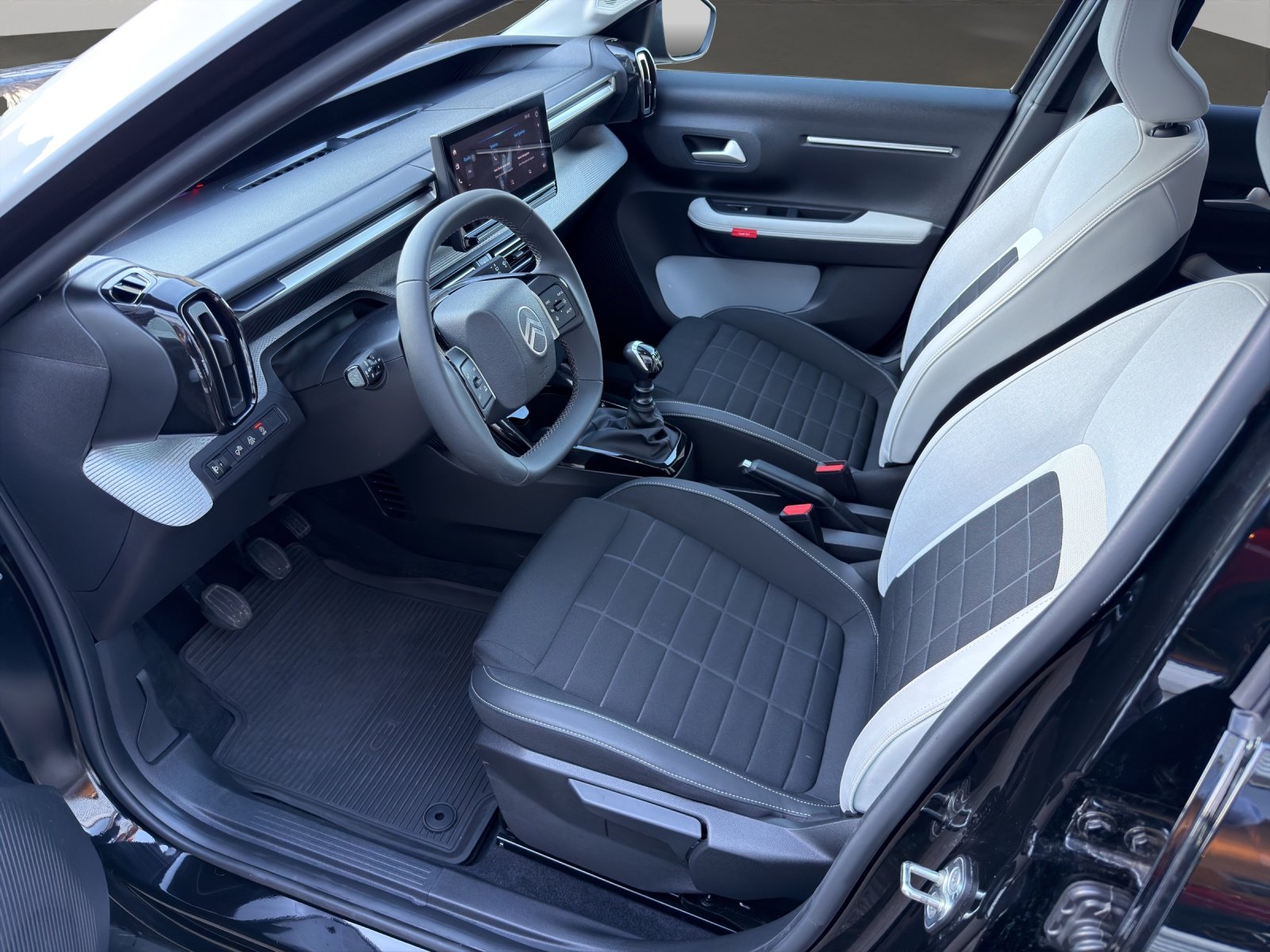CITROEN C3 1.2 Turbo Max, Essence, Occasion / Utilisé, Manuelle - 4