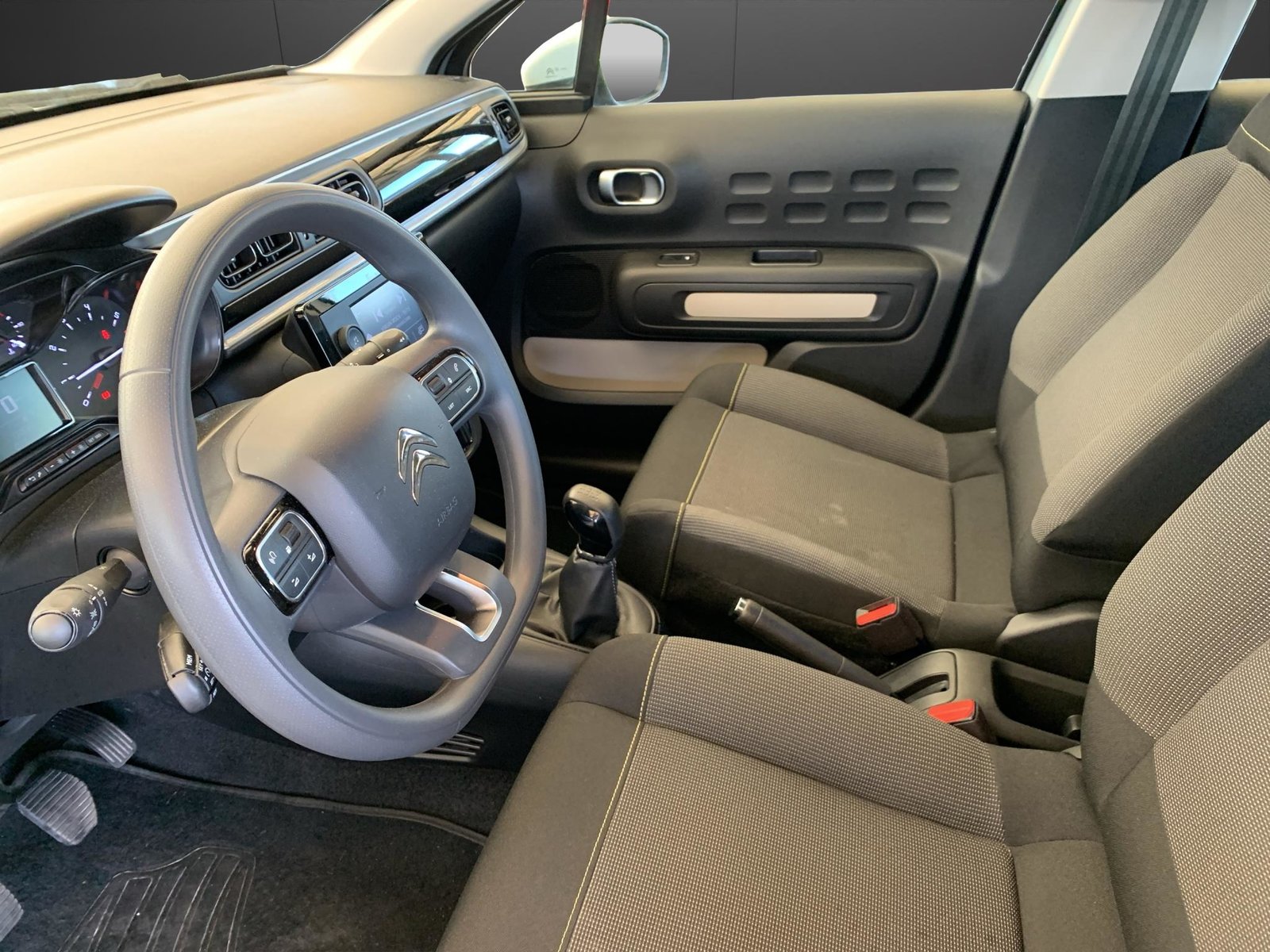 CITROEN C3 1.2 PureTech You S/S, Benzin, Occasion / Gebraucht, Handschaltung - 2
