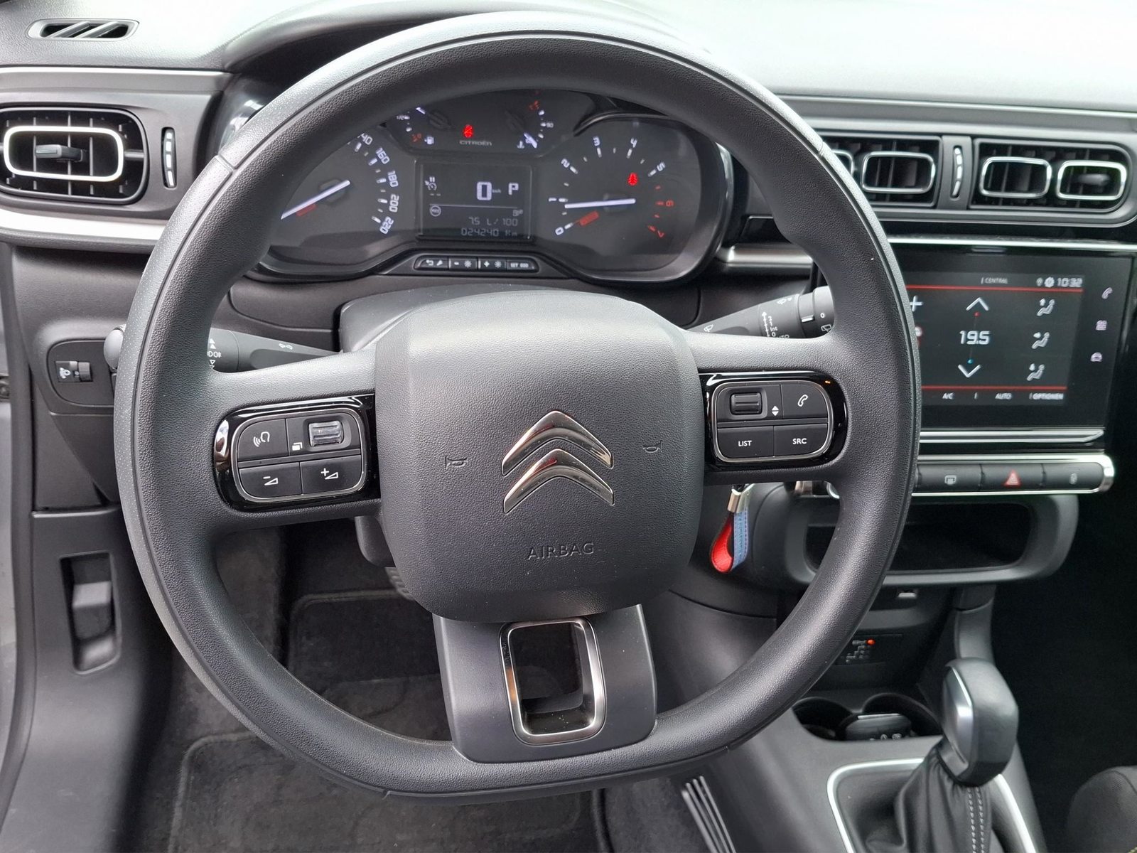 CITROEN C3 1.2 PureTech Swiss Edition, Petrol, Second hand / Used, Automatic - 7