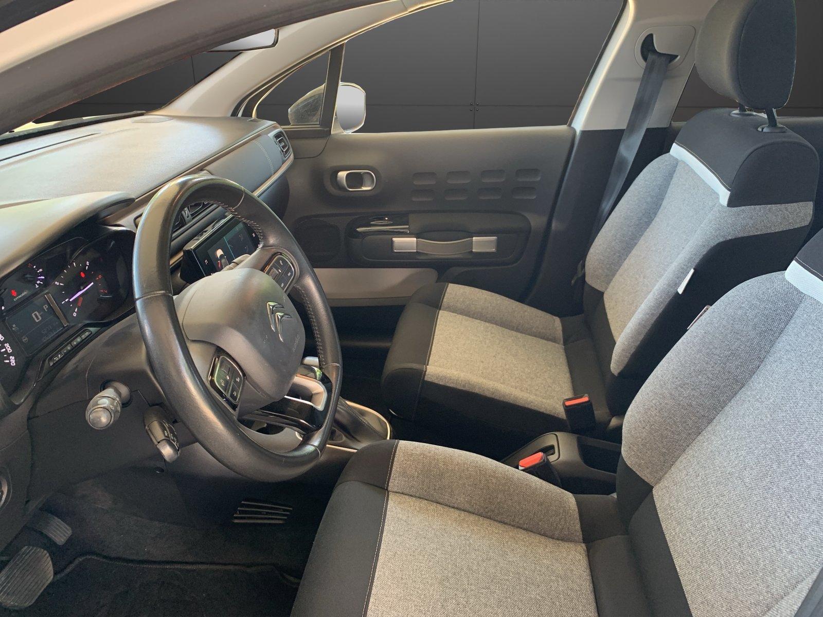 CITROEN C3 1.2 PureTech Origins, Petrol, Second hand / Used, Automatic - 3