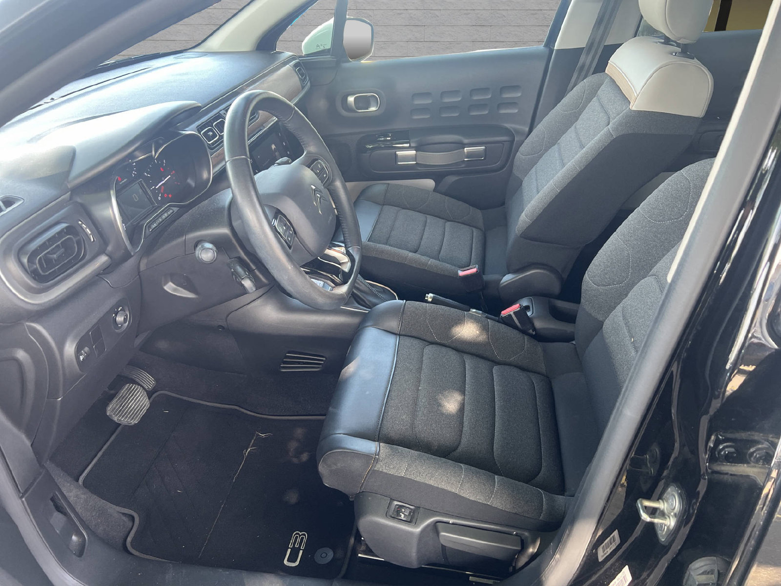 CITROEN C3 1.2 PureTech Shine, Petrol, Second hand / Used, Automatic - 6