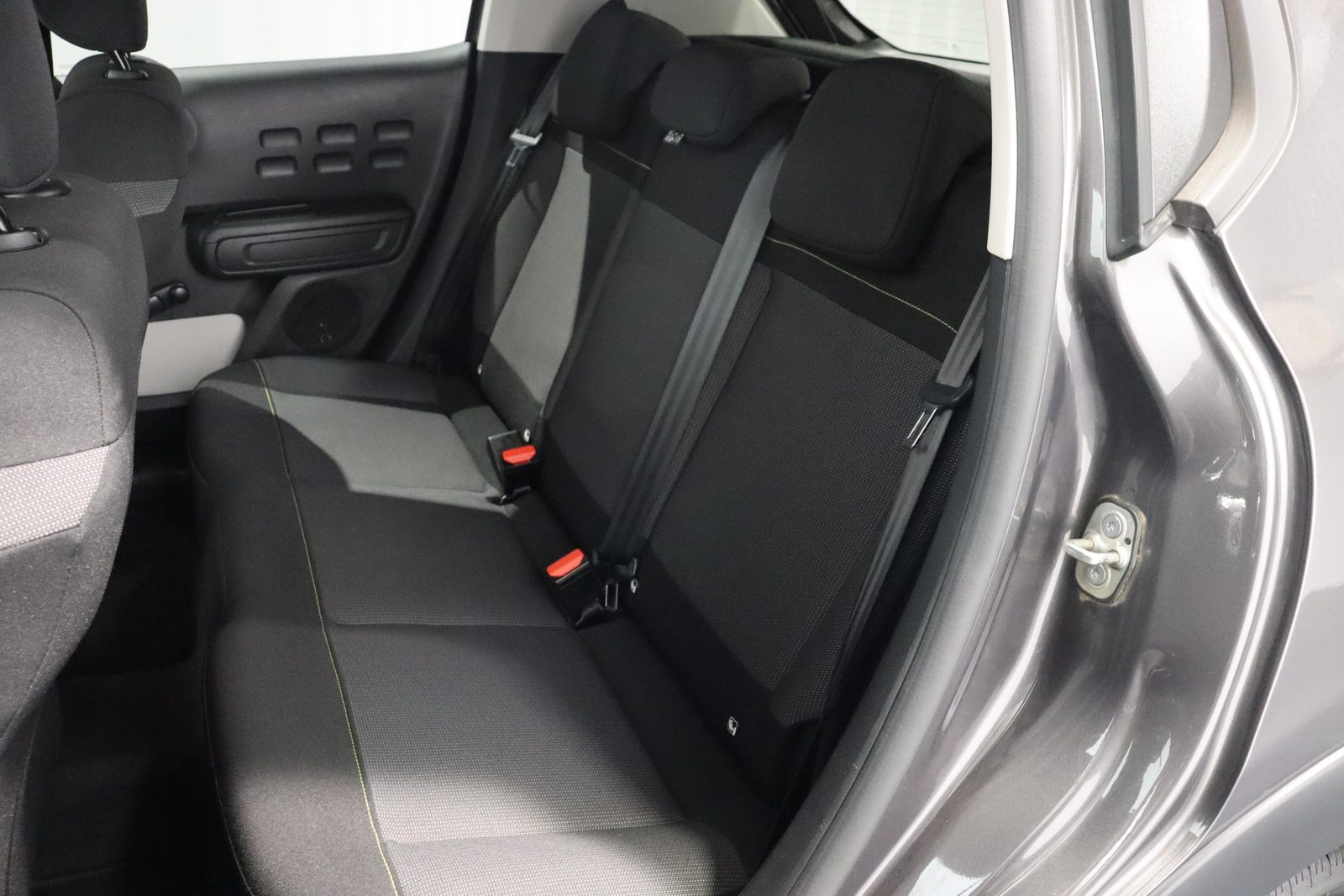CITROEN C3 1.2 PureTech Swiss Edition S/S, Petrol, Second hand / Used, Manual - 6