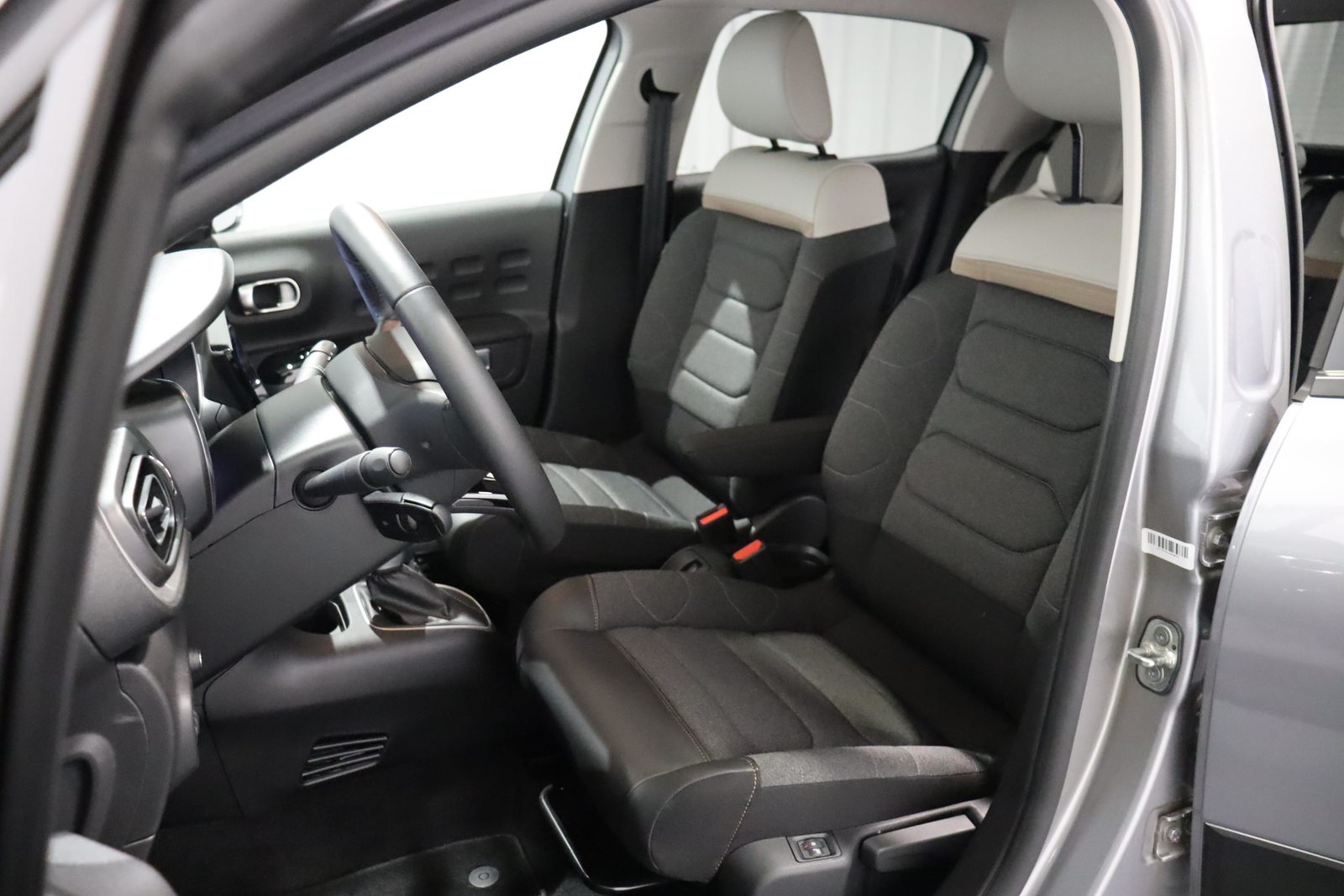 CITROEN C3 1.2 PureTech Swiss Edition+, Essence, Occasion / Utilisé, Automatique - 5