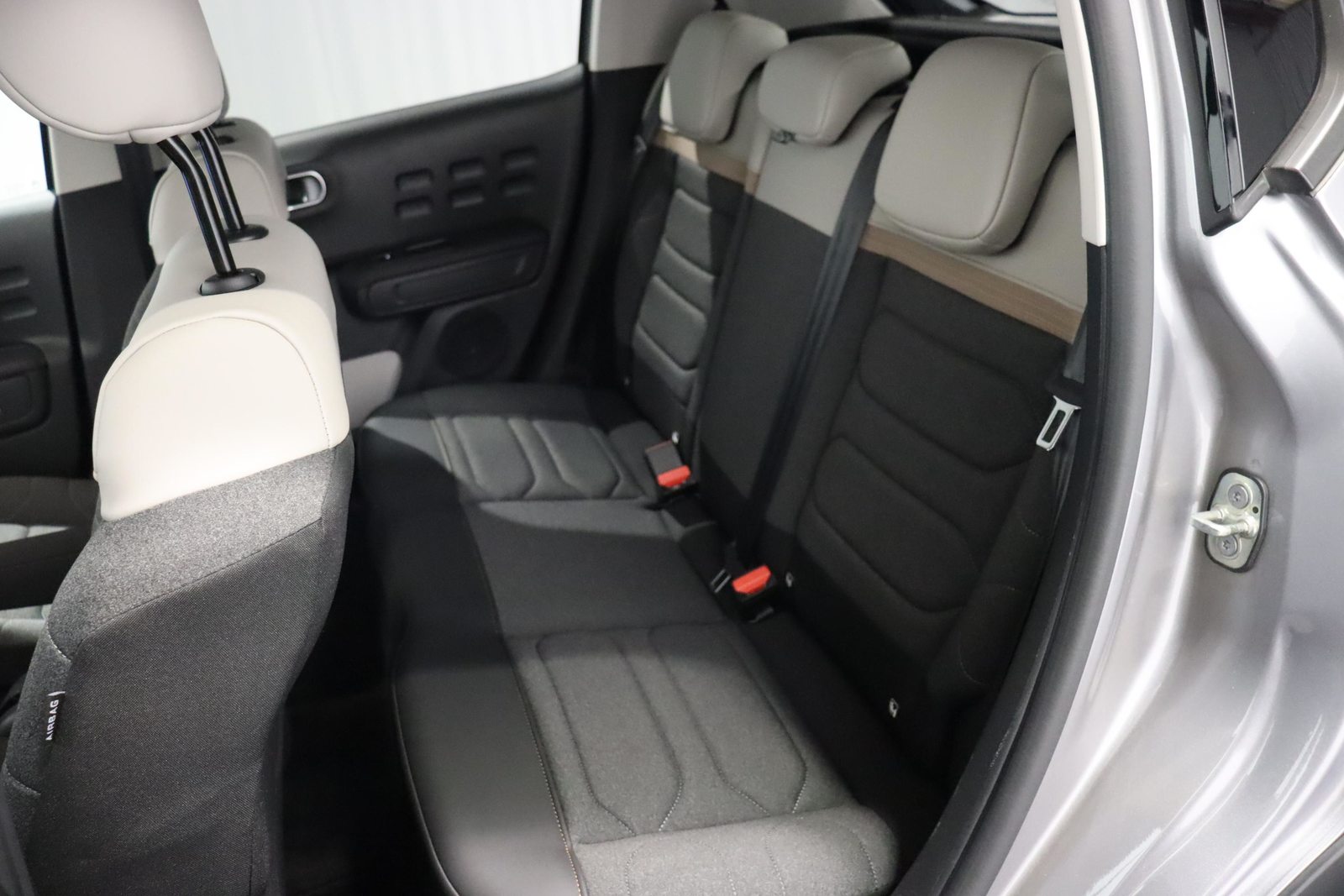 CITROEN C3 1.2 PureTech Swiss Edition+, Essence, Occasion / Utilisé, Automatique - 6