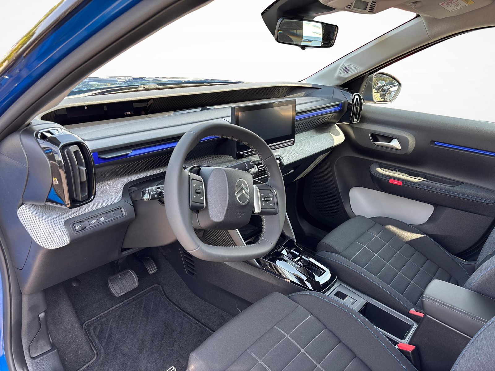 CITROEN C3 1.2 Hybrid Plus, Mild-Hybrid Benzin/Elektro, Occasion / Gebraucht, Automatik - 2
