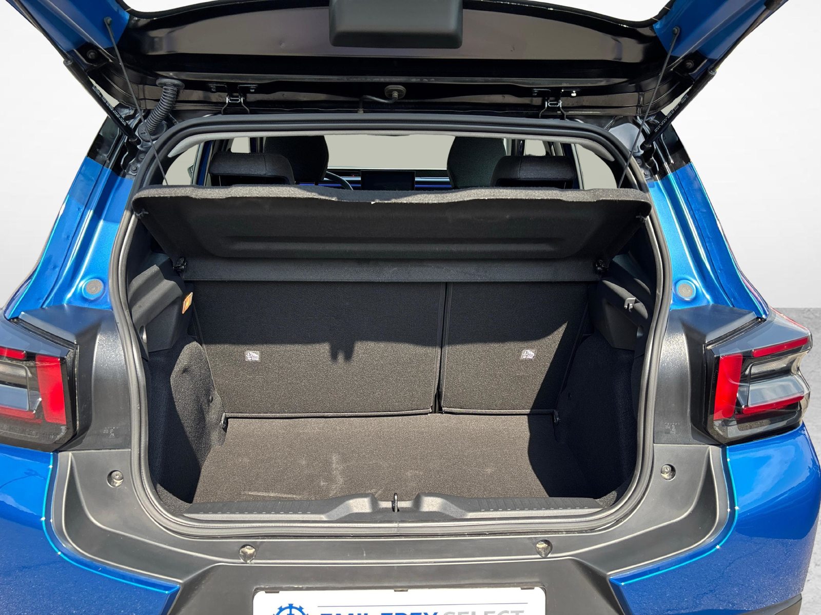 CITROEN C3 1.2 Hybrid Plus, Mild-Hybrid Benzin/Elektro, Occasion / Gebraucht, Automatik - 6