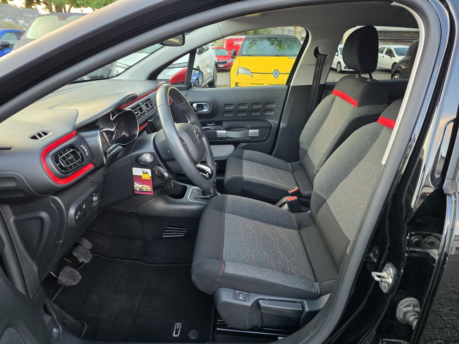 CITROEN C3 1.2 PureTech Shine, Essence, Occasion / Utilisé, Manuelle - 6