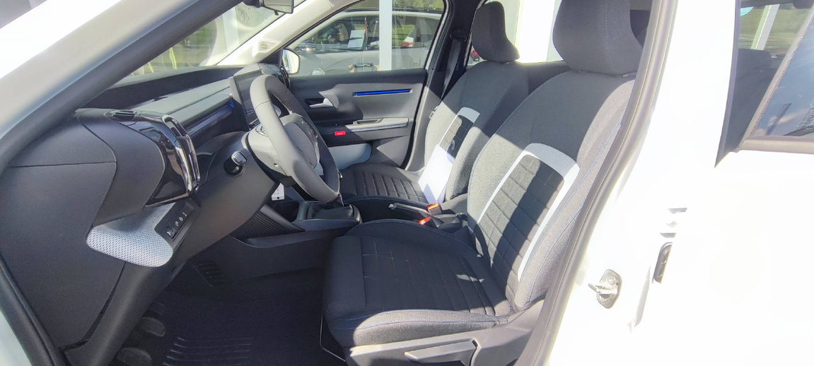 CITROEN C3 1.2 Turbo Plus, Petrol, Ex-demonstrator, Manual - 7