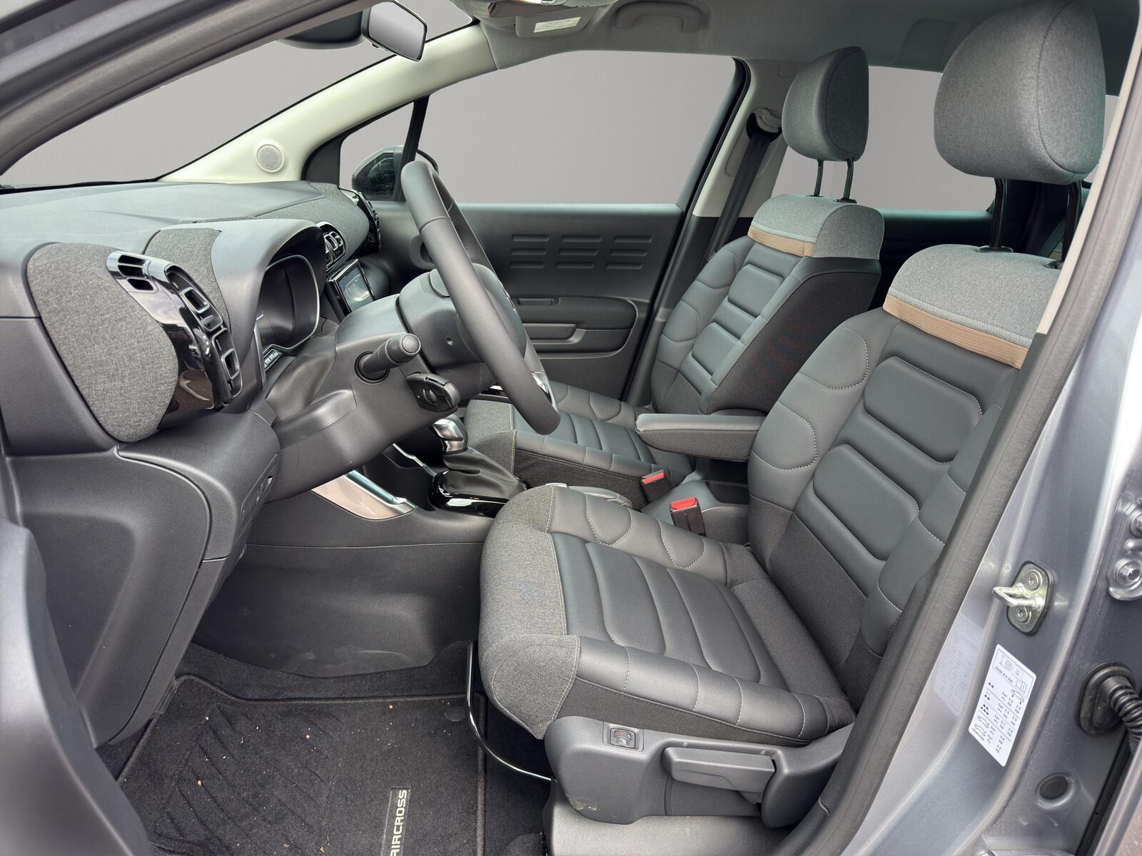 CITROEN C3 Aircross 1.2 PureTech 130 Swiss Edition, Petrol, Second hand / Used, Automatic - 2