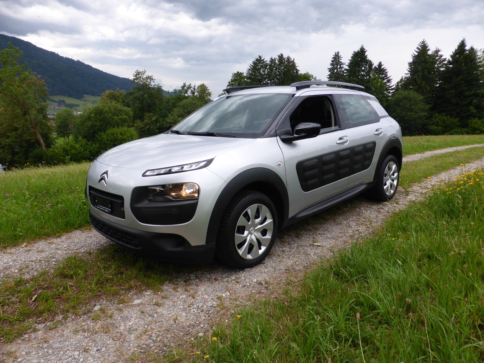 CITROEN C4 Cactus 1.2 VTi Feel, Petrol, Second hand / Used, Manual - 3