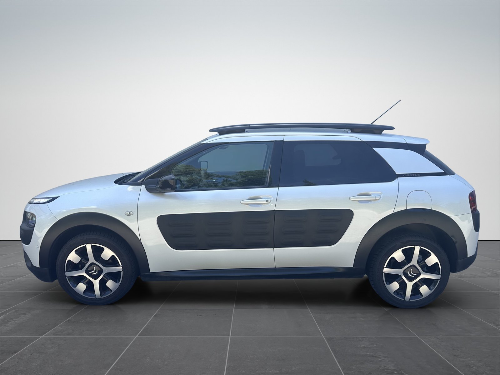 CITROEN C4 Cactus 1.2 e-VTi Shine Edition ETG, Benzina, Occasioni / Usate, Automatico - 2