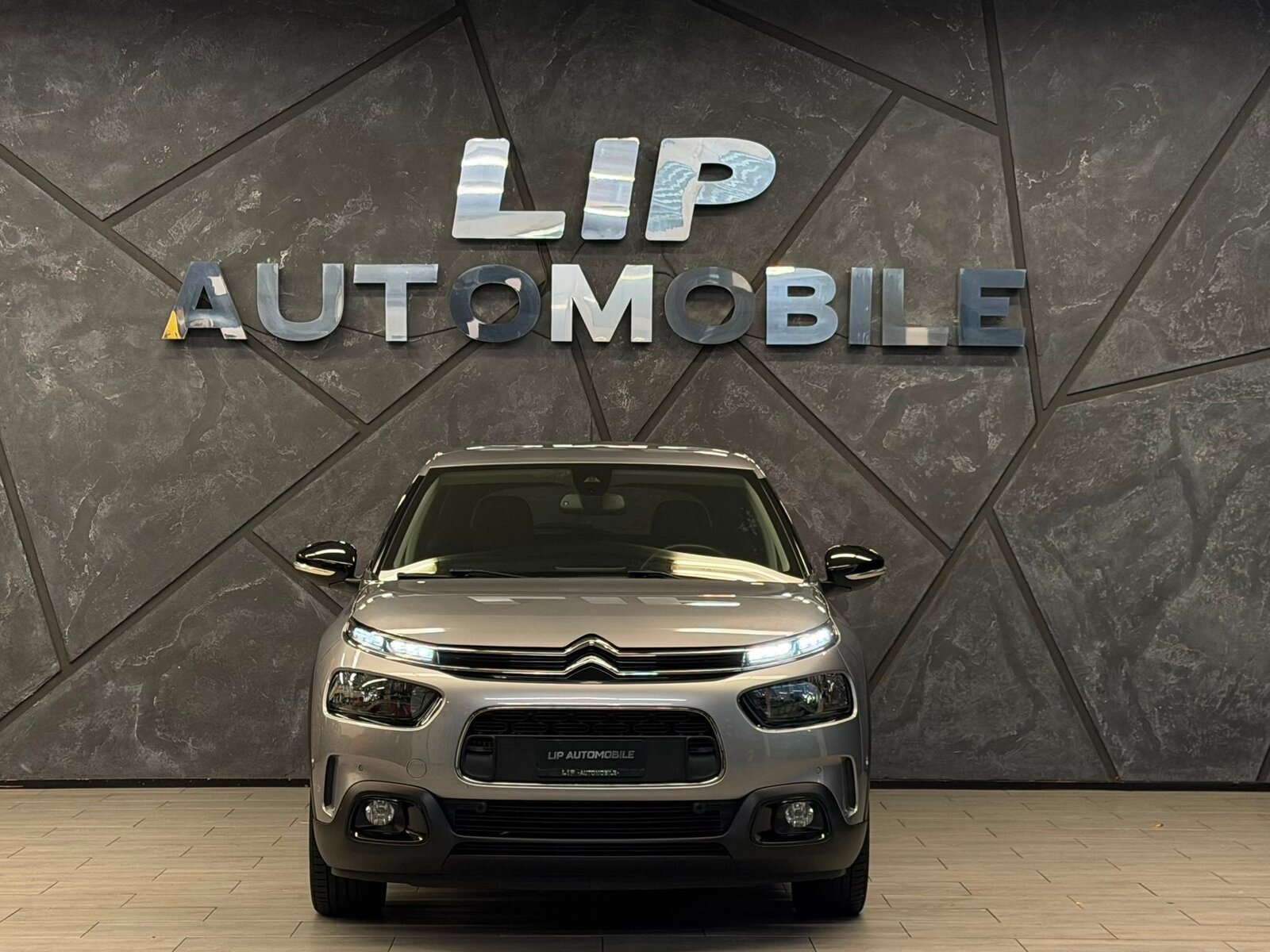 CITROEN C4 Cactus 1.2 Pure Tech Shine EAT6, Essence, Occasion / Utilisé, Automatique - 2