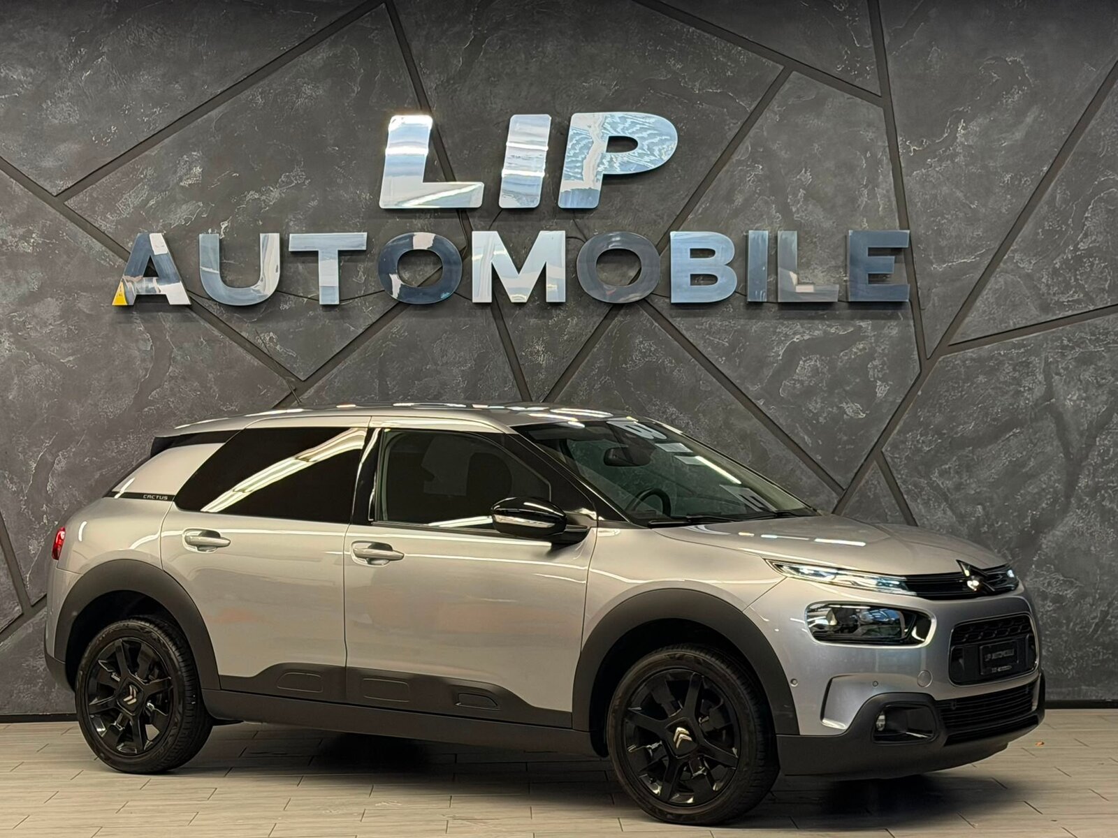 CITROEN C4 Cactus 1.2 Pure Tech Shine EAT6, Essence, Occasion / Utilisé, Automatique - 3