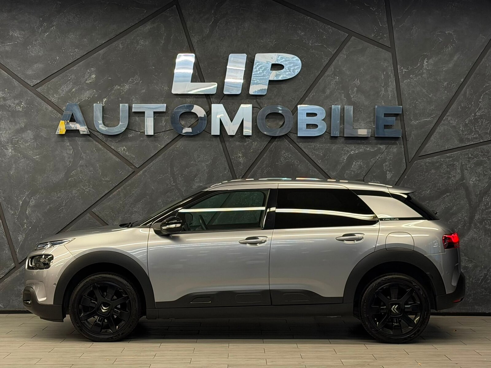 CITROEN C4 Cactus 1.2 Pure Tech Shine EAT6, Essence, Occasion / Utilisé, Automatique - 5