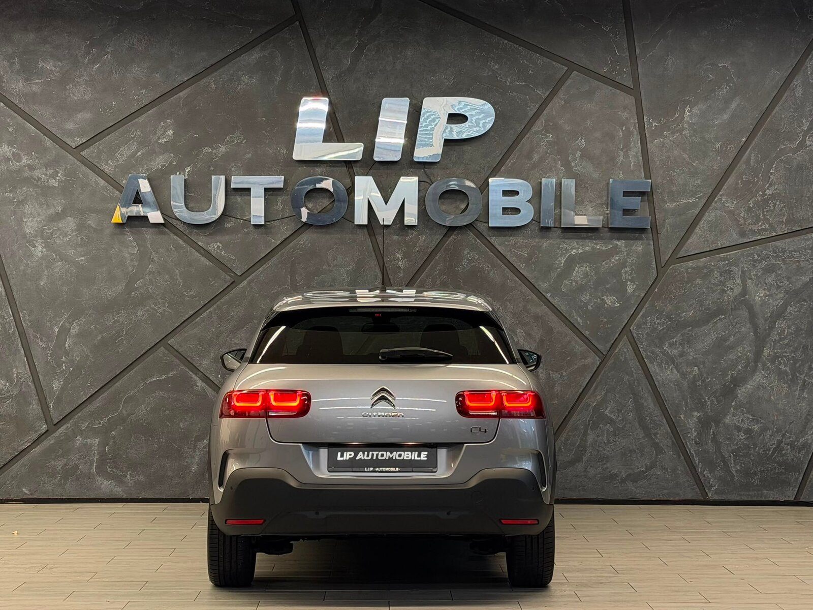 CITROEN C4 Cactus 1.2 Pure Tech Shine EAT6, Essence, Occasion / Utilisé, Automatique - 7