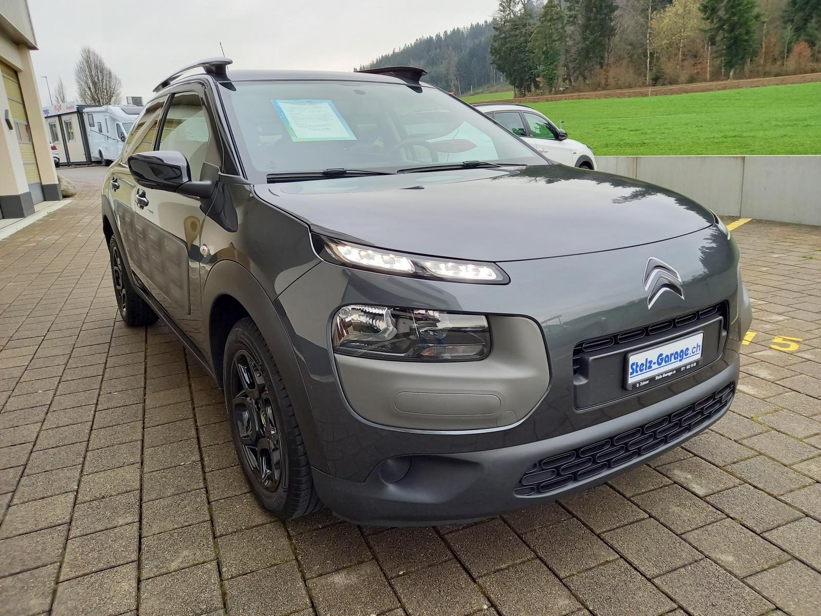 CITROEN C4 Cactus 1.6 BlueHDi 100 Feel ETG, Diesel, Occasion / Utilisé, Automatique - 4