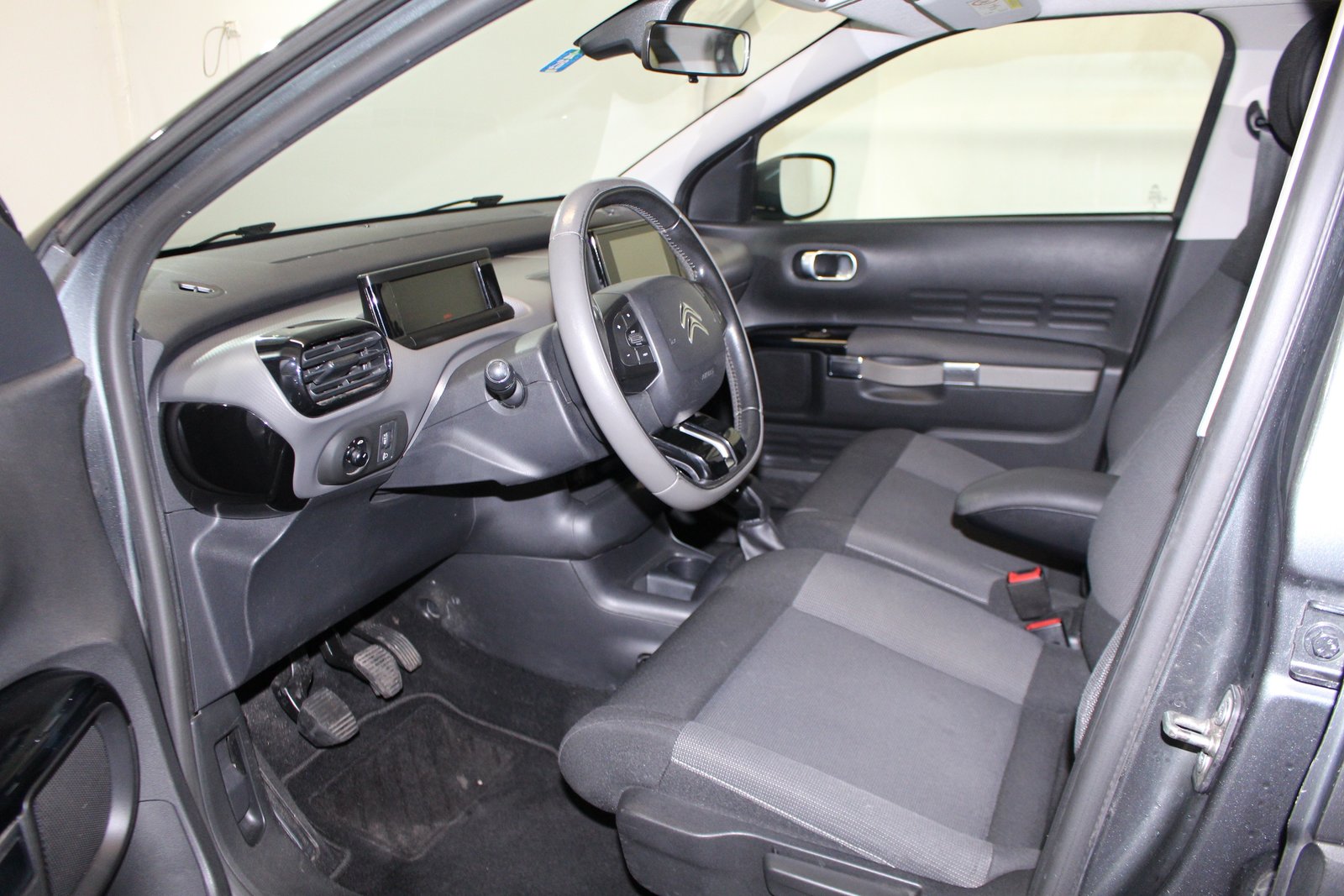 CITROEN C4 Cactus 1.2 PureTech Shine, Essence, Occasion / Utilisé, Manuelle - 7