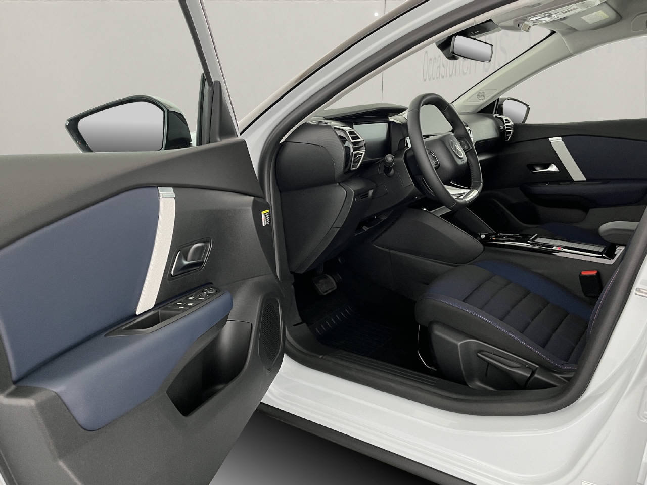CITROEN C4 1.2 Hybrid Collection, Hybride Léger Essence/Électricité, Voiture nouvelle, Automatique - 7