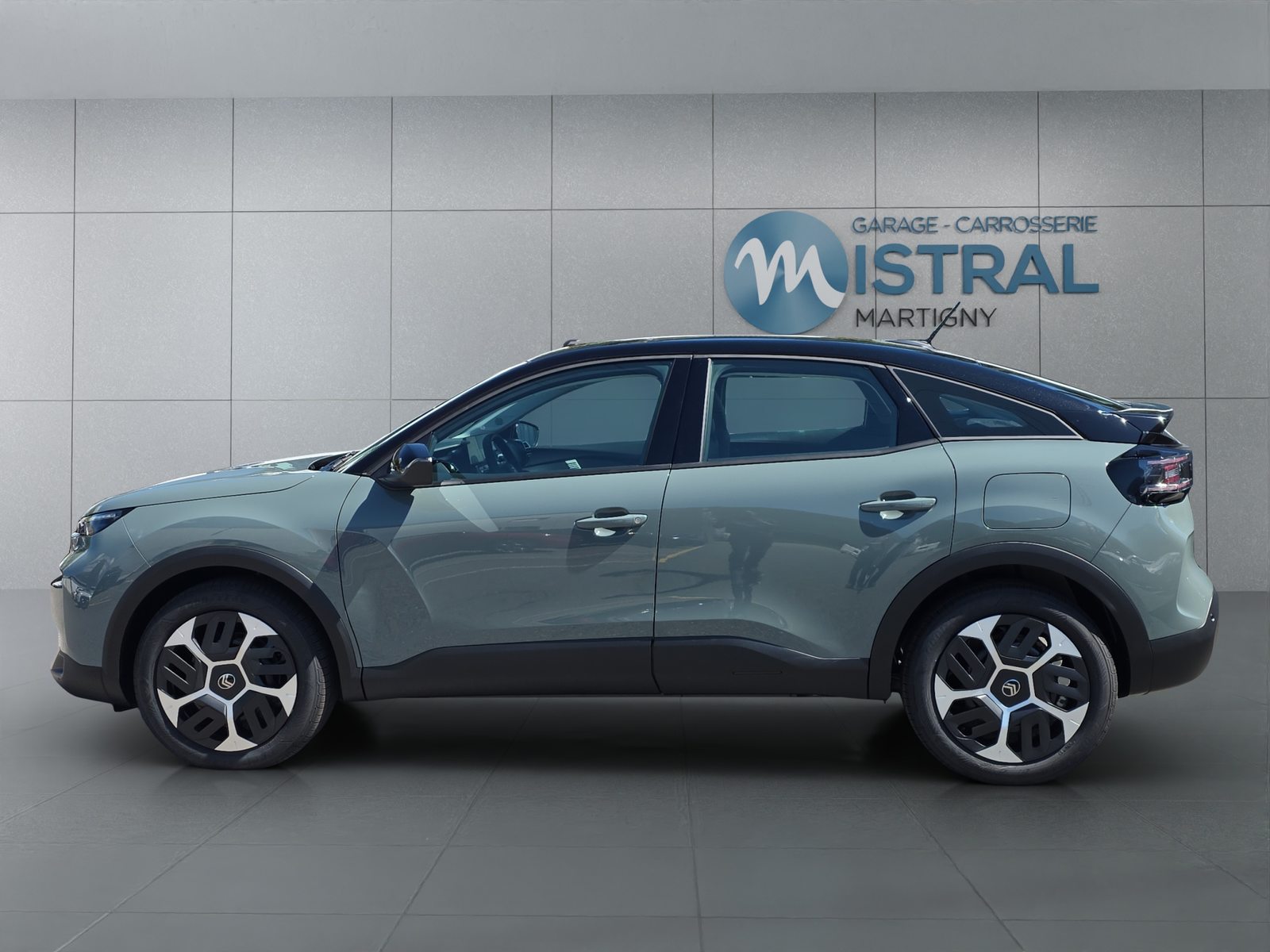 CITROEN C4 1.2 Hybrid Plus, Hybride Léger Essence/Électricité, Voiture nouvelle, Automatique - 2