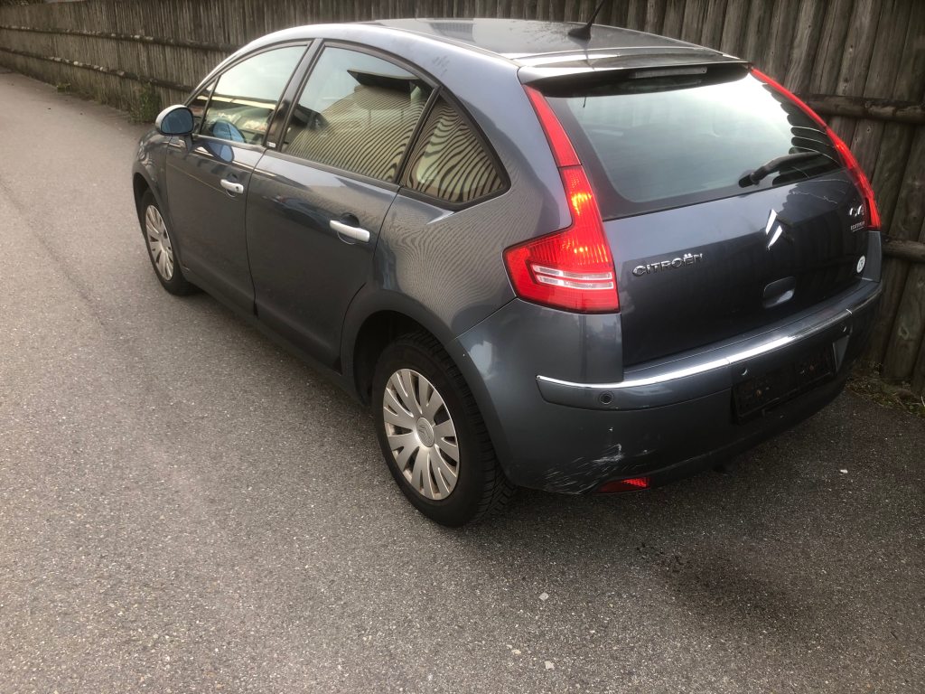 CITROEN C4 2.0i 16V Exclusive, Essence, Occasion / Utilisé, Automatique - 3