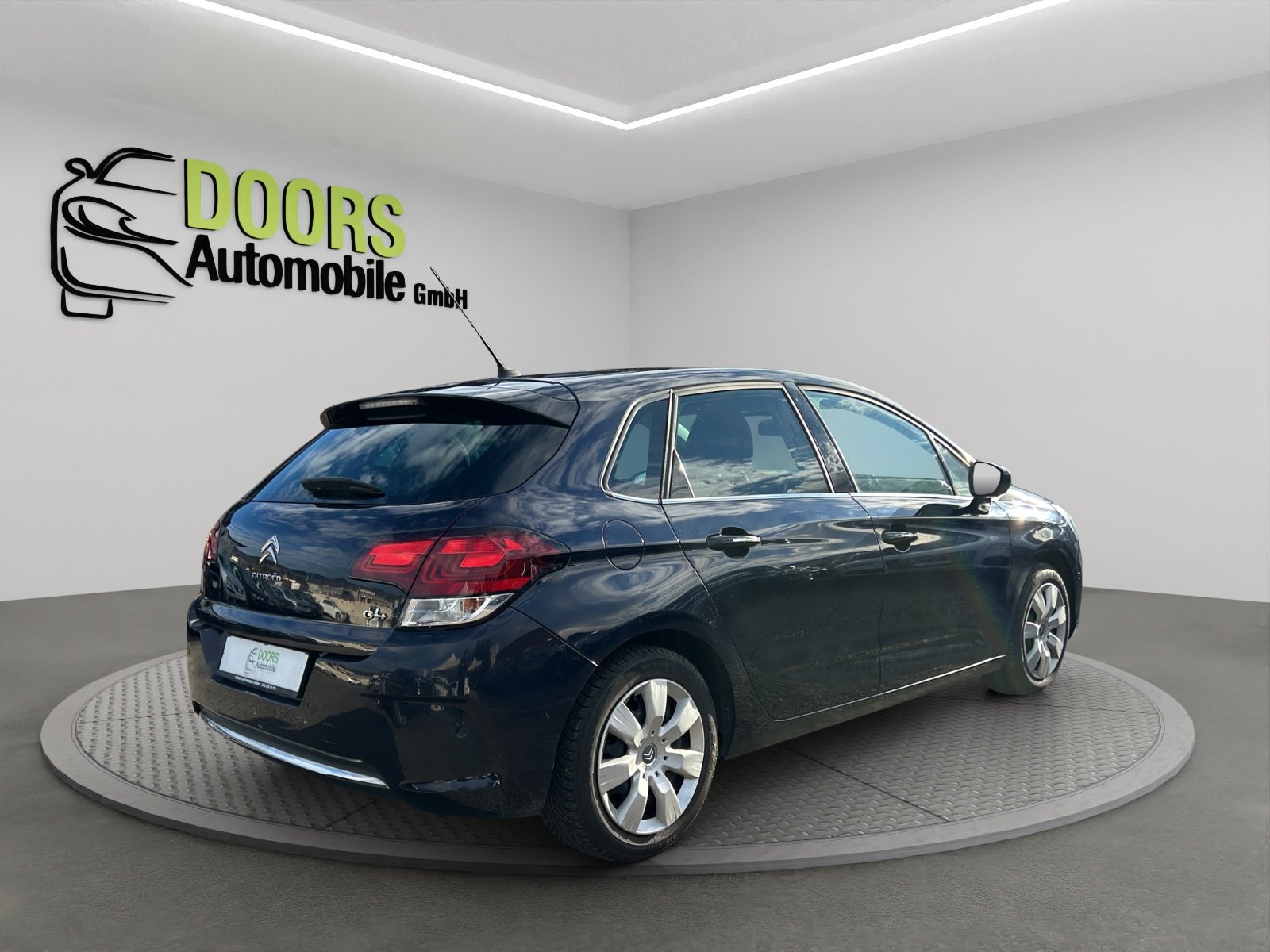 CITROEN C4 1.2 Pure Tech Shine, Benzin, Occasion / Gebraucht, Handschaltung - 4