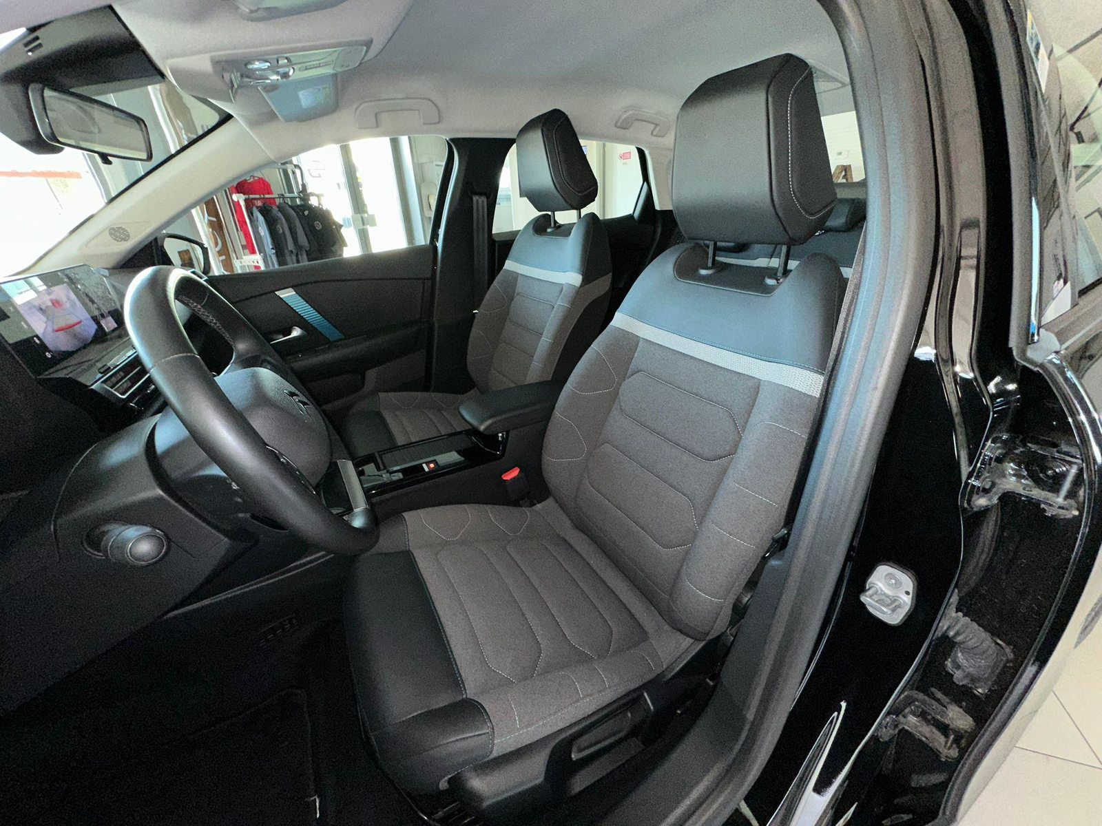 CITROEN e-C4 X Swiss Edition, Électrique, Occasion / Utilisé, Automatique - 5