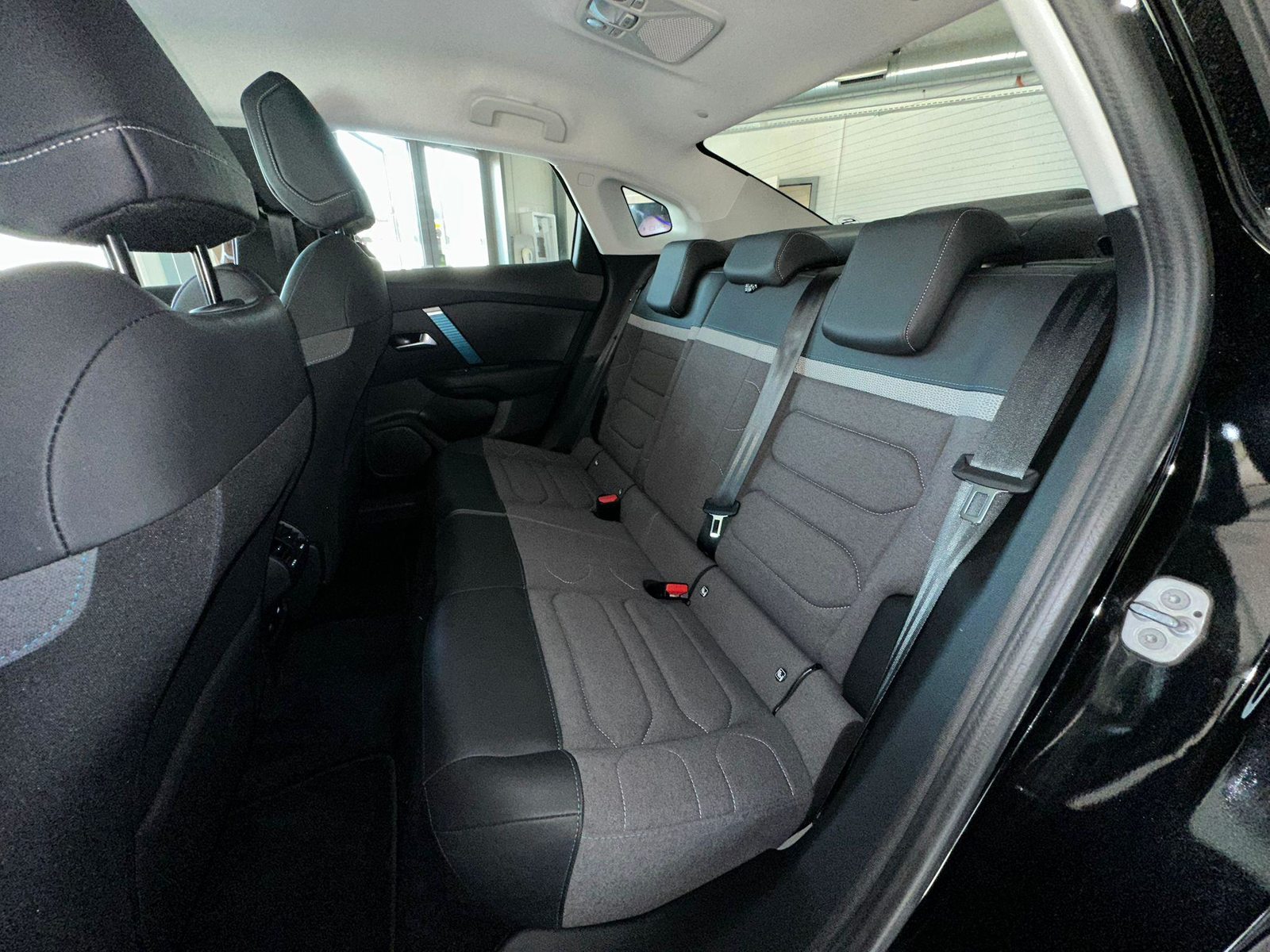 CITROEN e-C4 X Swiss Edition, Électrique, Occasion / Utilisé, Automatique - 6