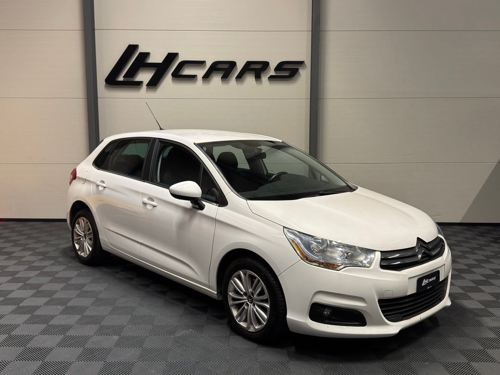 CITROEN C4 1.2 e-THP Seduction, Petrol, Second hand / Used, Manual - 6