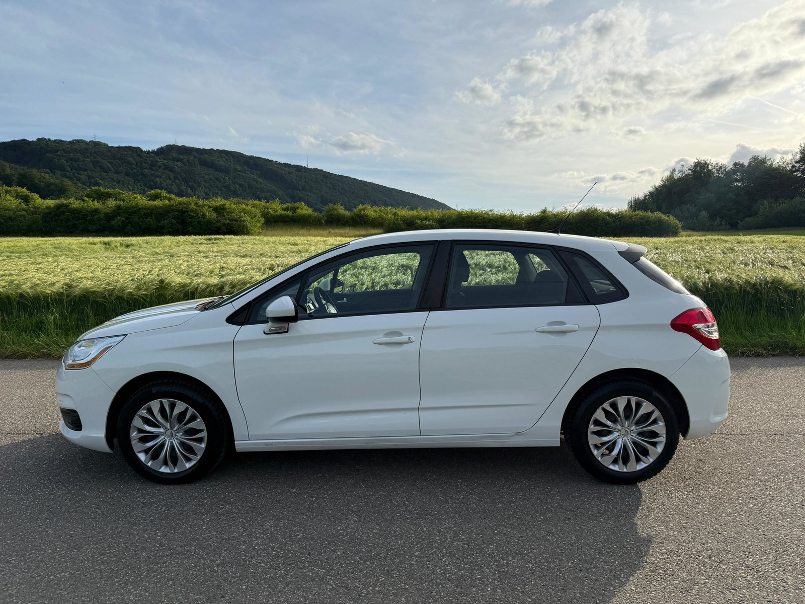 CITROEN C4 1.2 Pure Tech Live Edition, Benzin, Occasion / Gebraucht, Handschaltung - 2