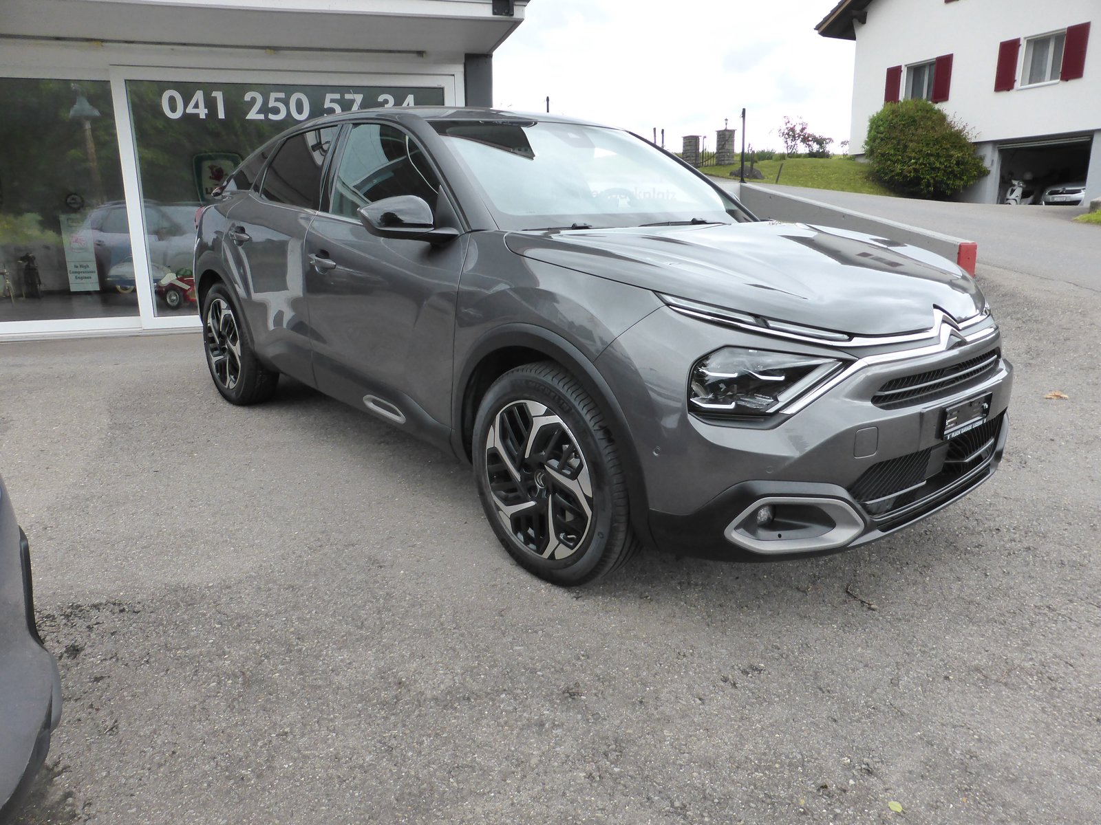 CITROEN C4 1.2 Pure Tech Shine EAT8, Essence, Occasion / Utilisé, Automatique - 3