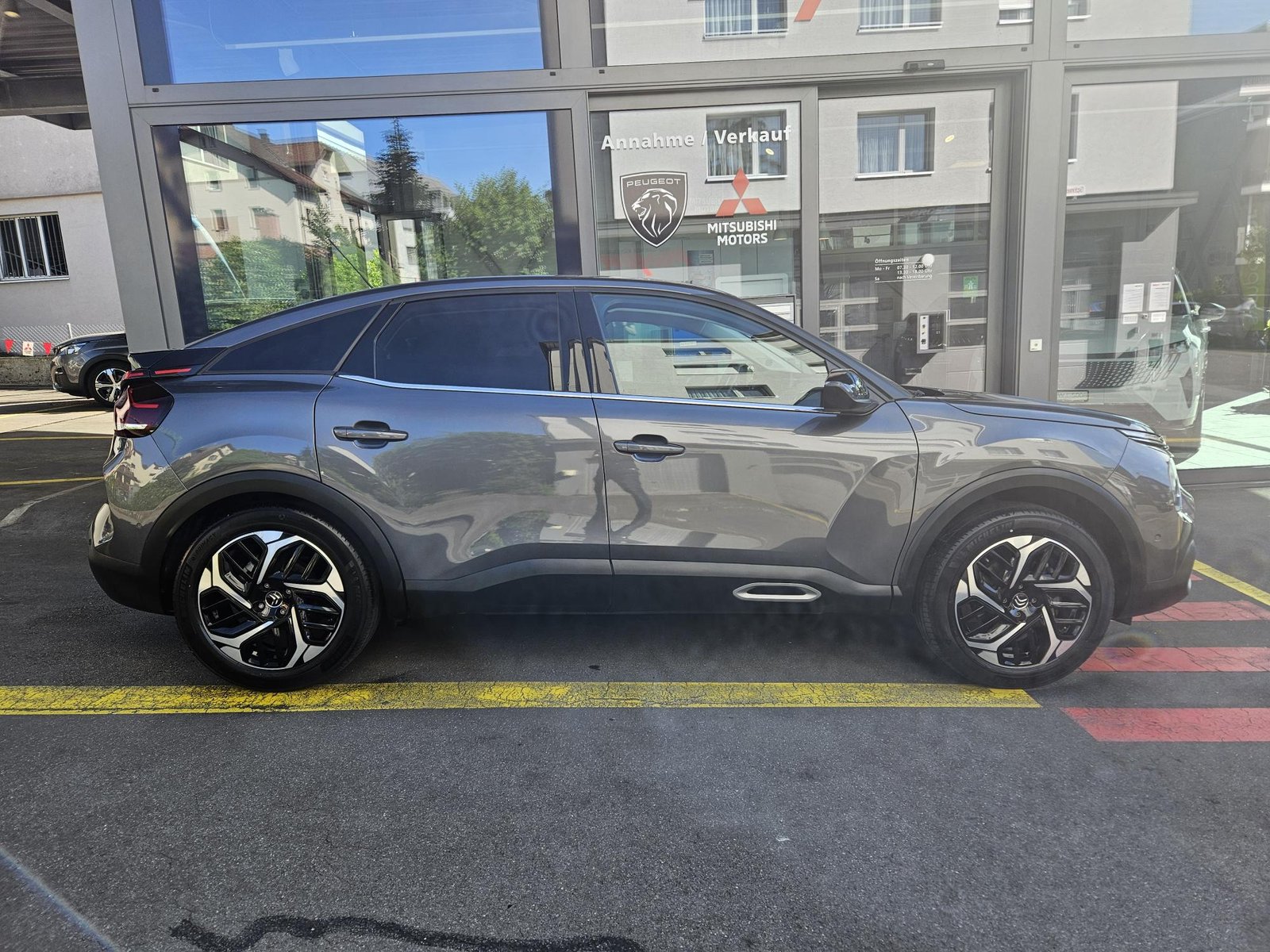 CITROEN C4 1.2 PureTech Shine, Essence, Occasion / Utilisé, Automatique - 2