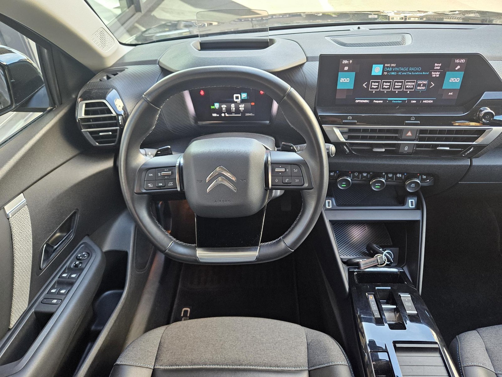 CITROEN C4 1.2 PureTech Shine, Essence, Occasion / Utilisé, Automatique - 6