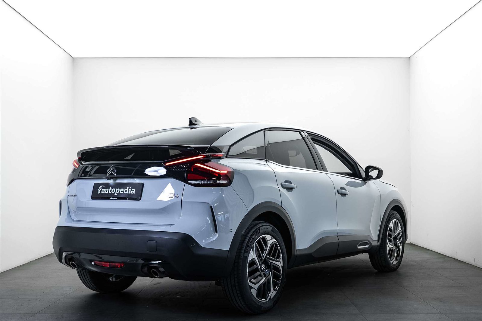 CITROEN C4 1.2 PureTech 130 Shine EAT8-Automat, Benzin, Occasion / Gebraucht, Automatik - 3