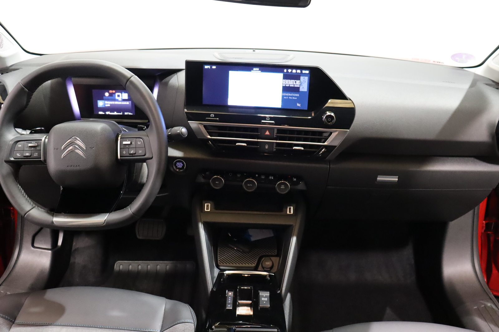 CITROEN C4 1.2 PureTech Swiss Edition, Essence, Occasion / Utilisé, Automatique - 7