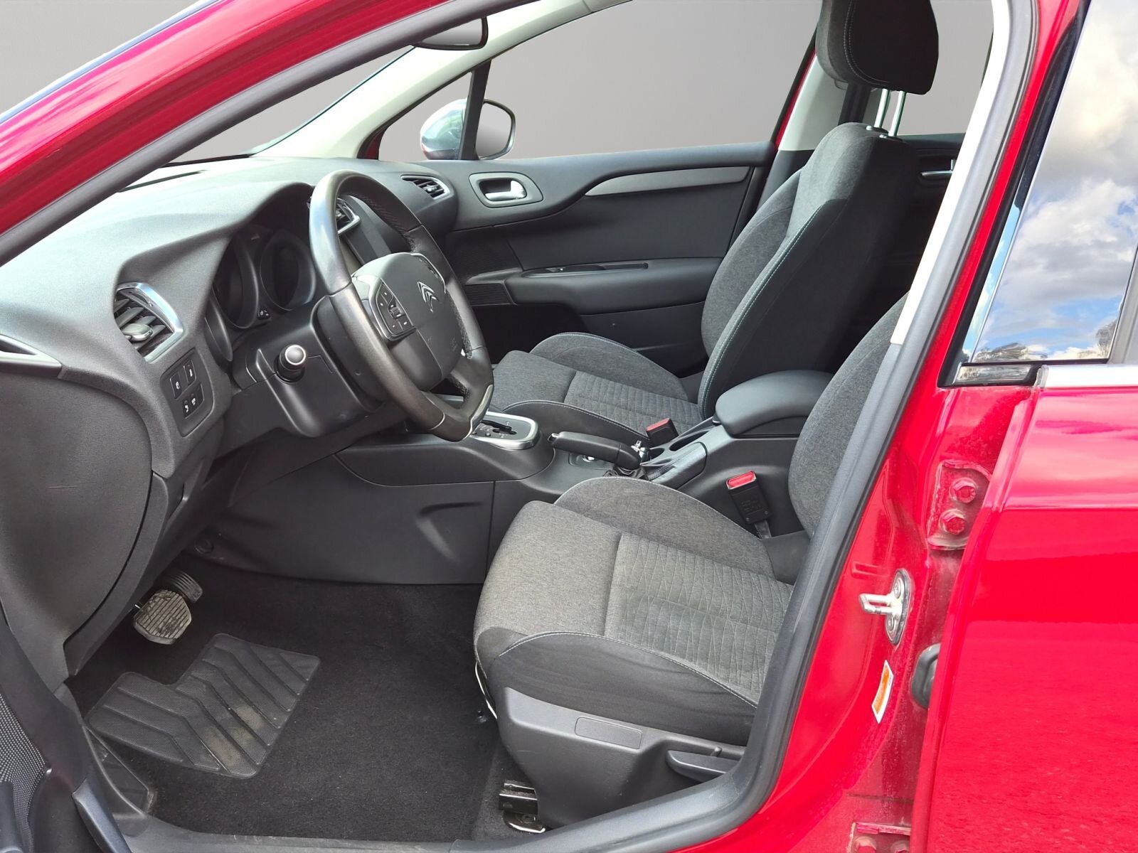 CITROEN C4 1.2 PureTech Feel, Essence, Occasion / Utilisé, Automatique - 7