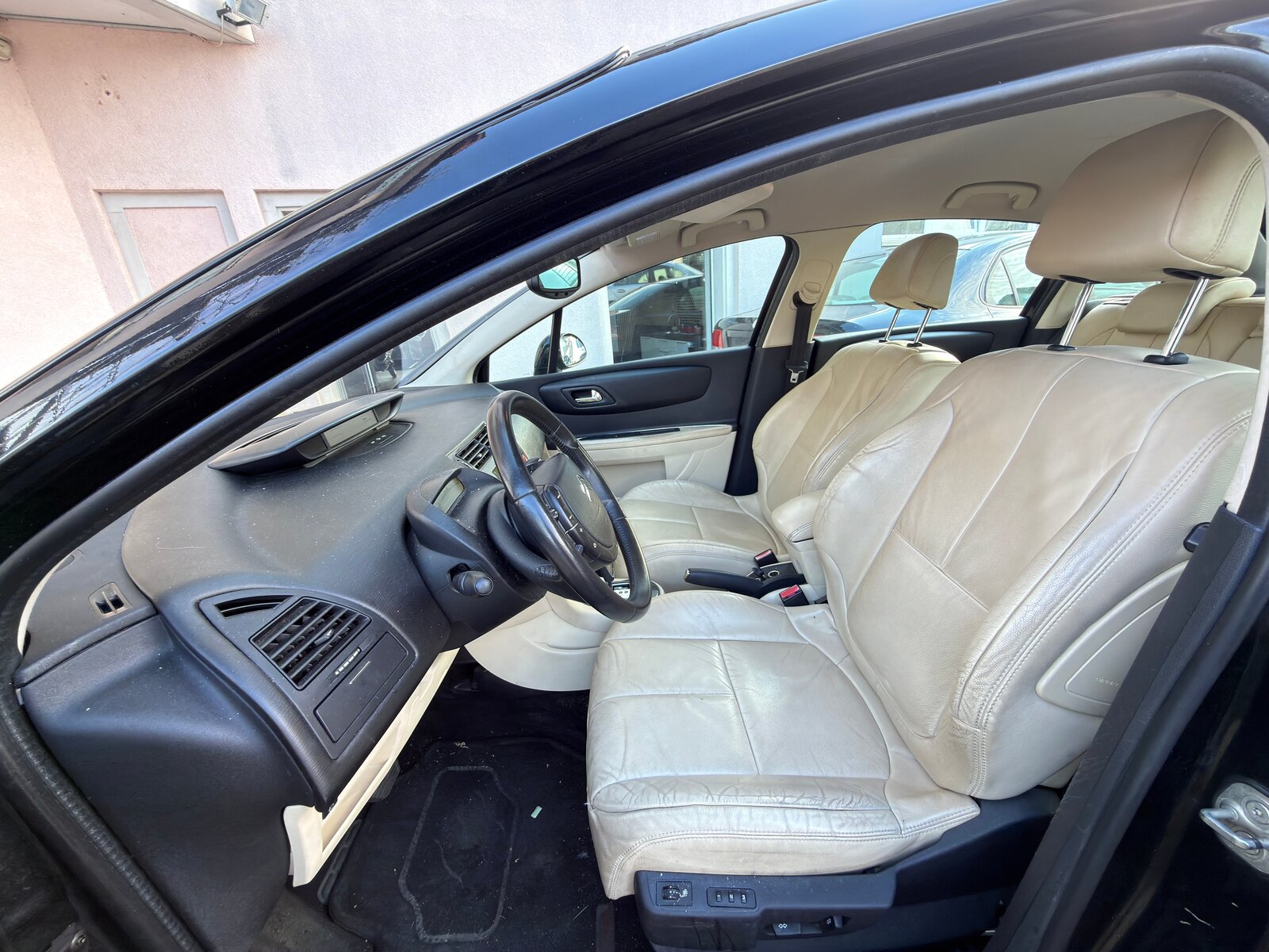 CITROEN C4 Berline 1.6i 16V VTR, Benzin, Occasion / Gebraucht, Automatik - 7