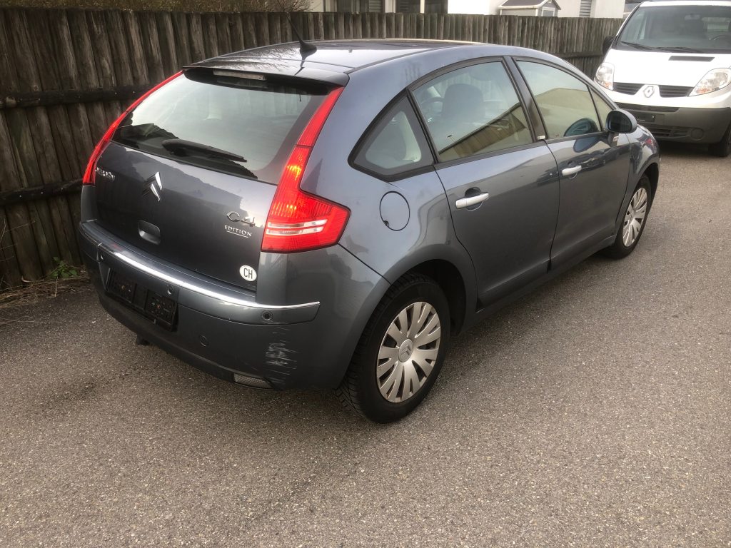CITROEN C4 2.0i 16V Exclusive, Essence, Occasion / Utilisé, Automatique - 7