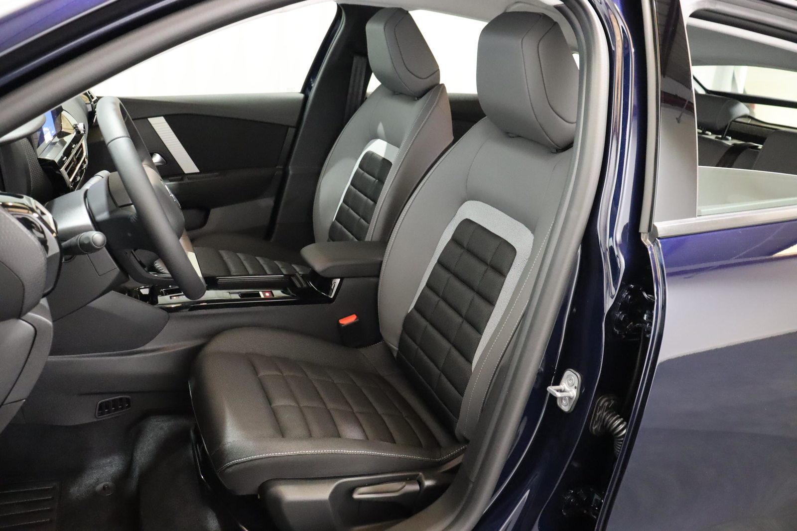 CITROEN e-C4 You+, Elettrica, Auto dimostrativa, Automatico - 5