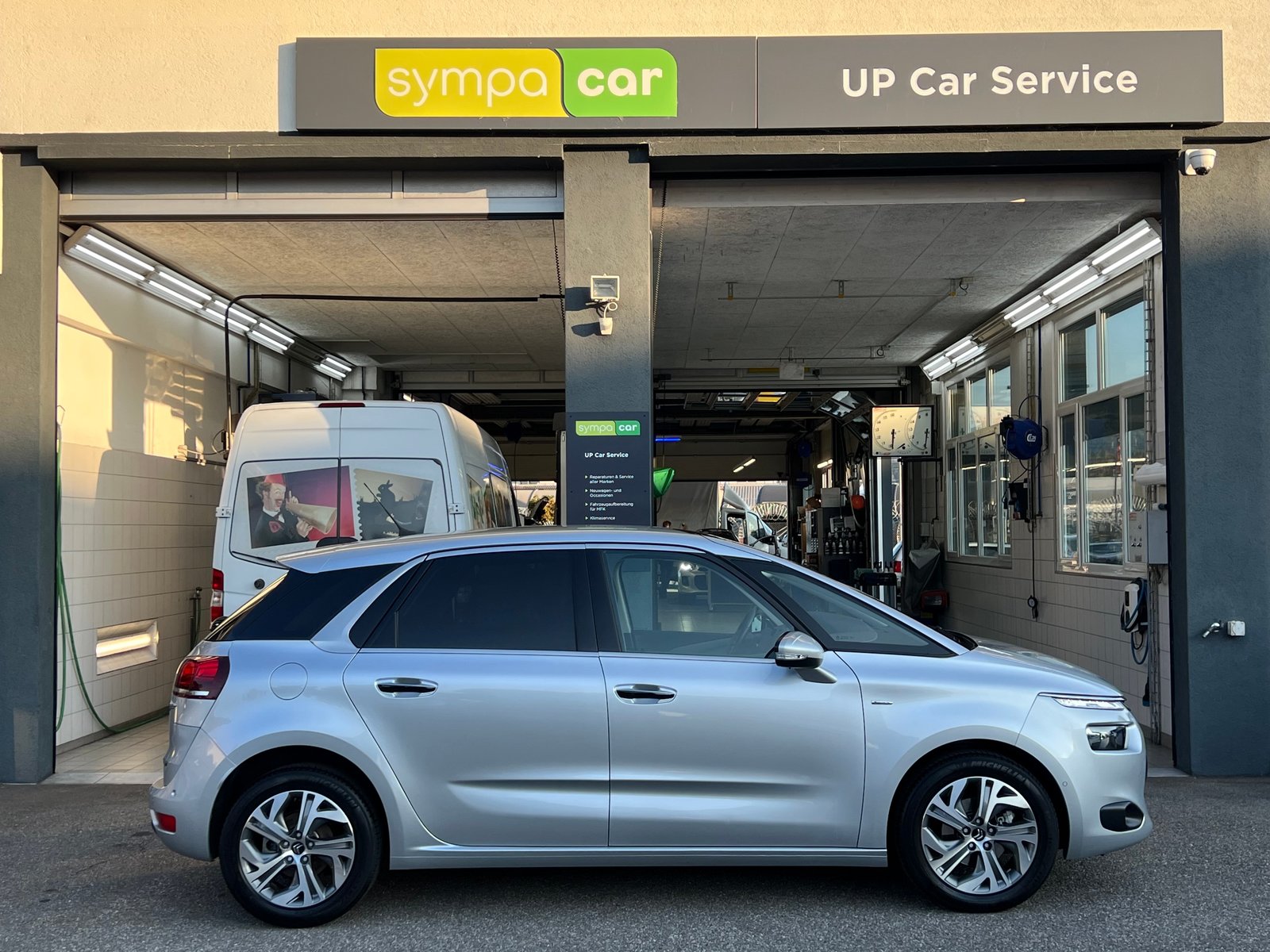 CITROEN C4 Picasso 1.6 e-HDi 115 Exclusive ETG, Diesel, Occasion / Utilisé, Automatique - 4