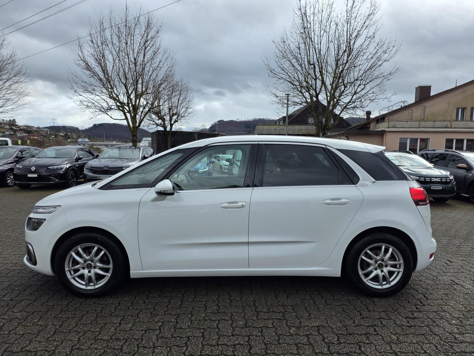 CITROEN C4 Spacetourer 1.5 BlueHDi Feel Edition, Diesel, Occasion / Utilisé, Automatique - 2