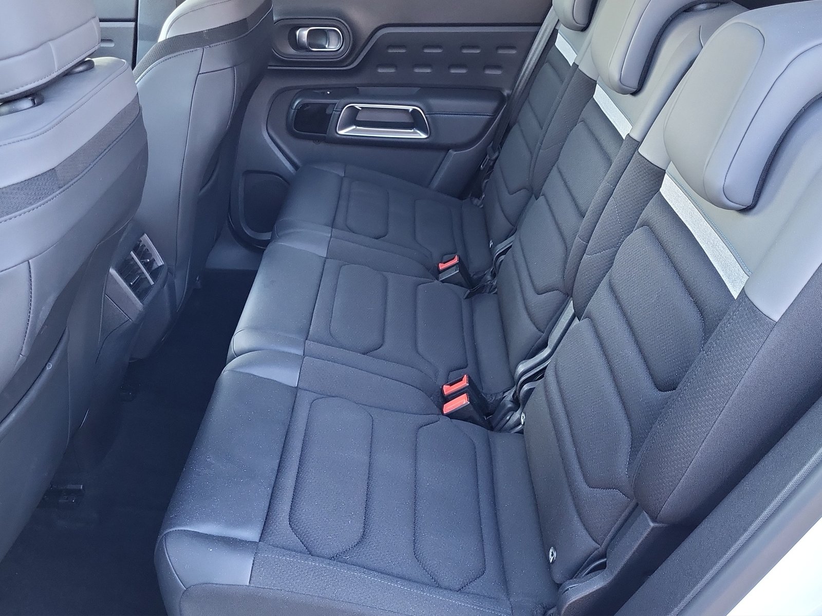 CITROEN C5 Aircross 1.2 Swiss Edition EAT8, Benzin, Occasion / Gebraucht, Automatik - 6