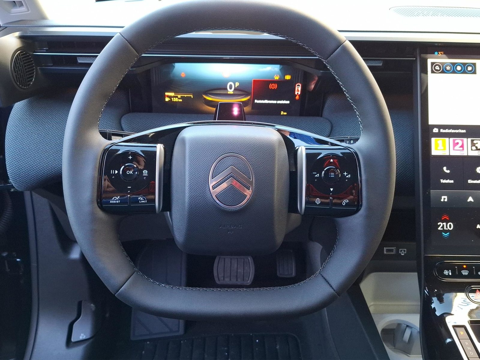 CITROEN C5 Aircross 1.2 Hybrid Plus, Full-Hybrid Petrol/Electric, New car, Automatic - 7