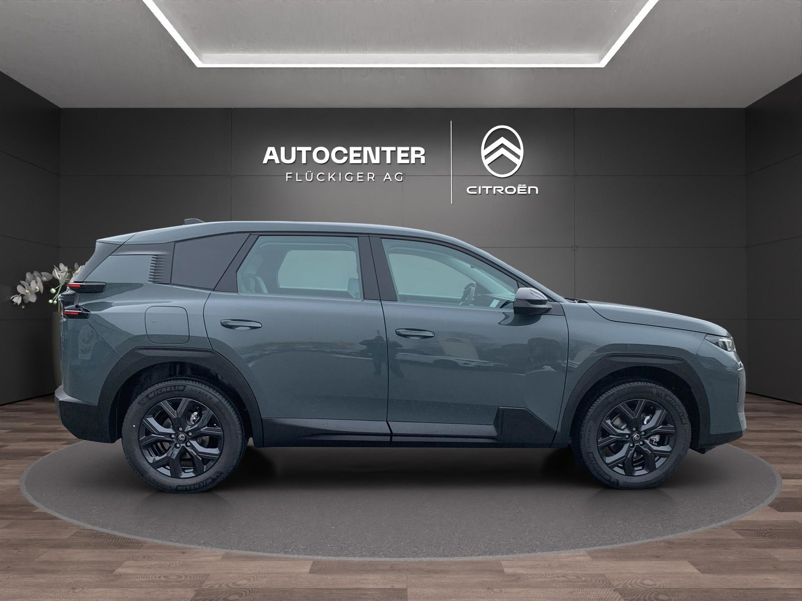 CITROEN C5 Aircross 1.2 Hybrid You, New car, Automatic - 4