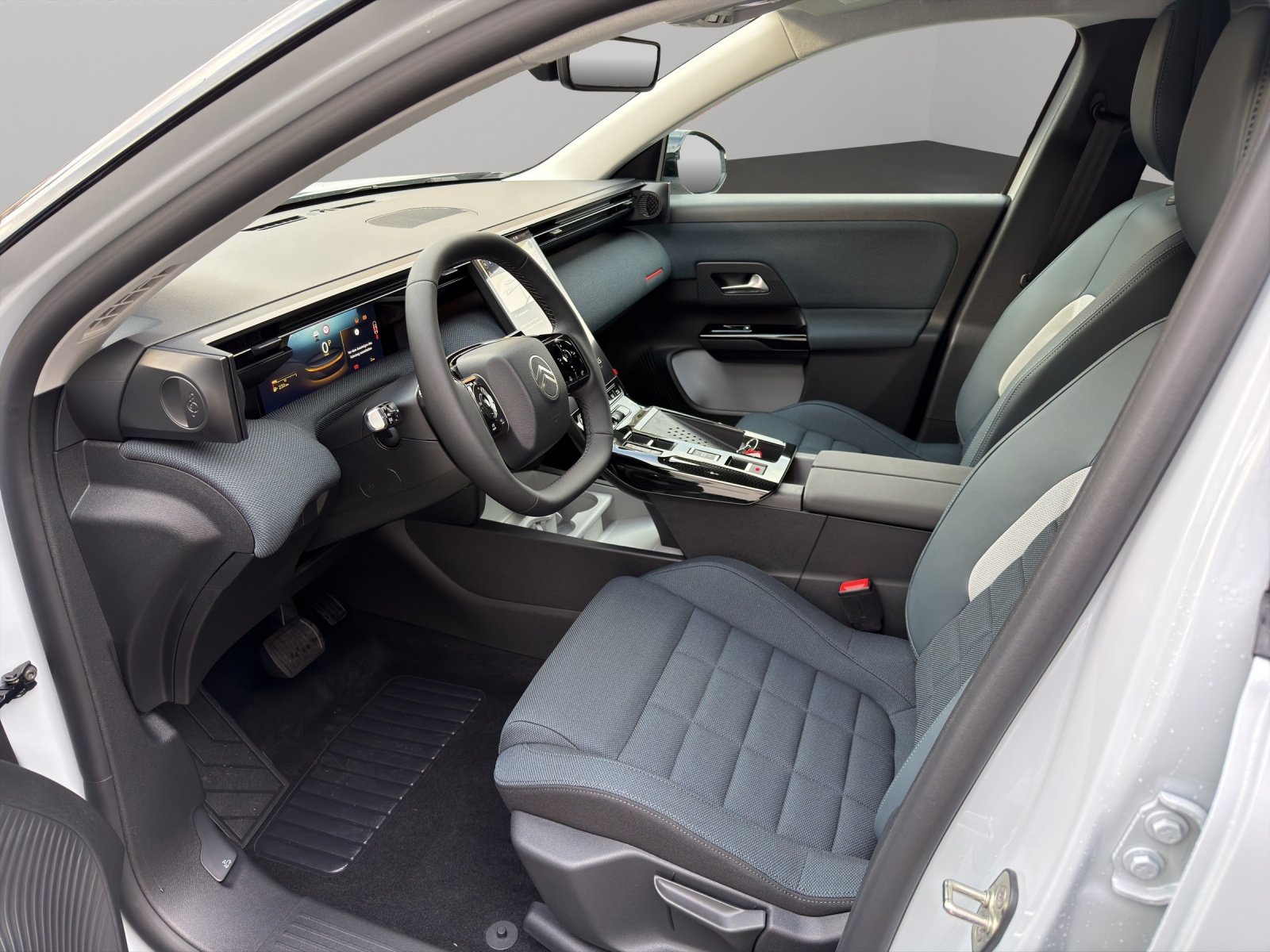 CITROEN C5 Aircross 1.2 Hybrid Plus, Hybride Intégral Essence/Électricité, Voiture nouvelle, Automatique - 4