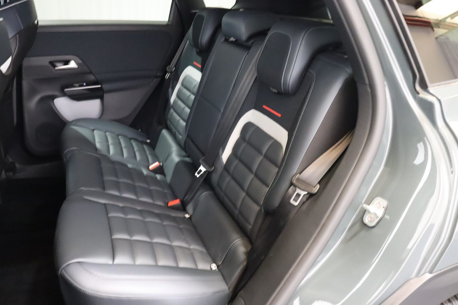 CITROEN C5 Aircross 1.2 Hybrid Max, Hybride Intégral Essence/Électricité, Voiture nouvelle, Automatique - 5