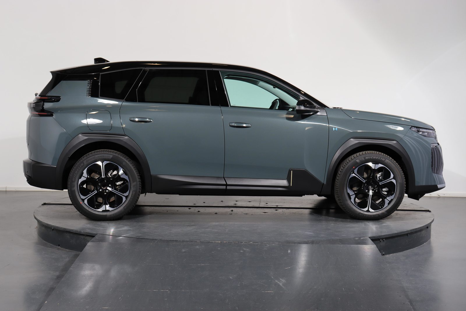 CITROEN C5 Aircross 1.6 Plug-in Hybrid Max, Plug-in-Hybrid Benzin/Elektro, Neuwagen, Automatik - 2