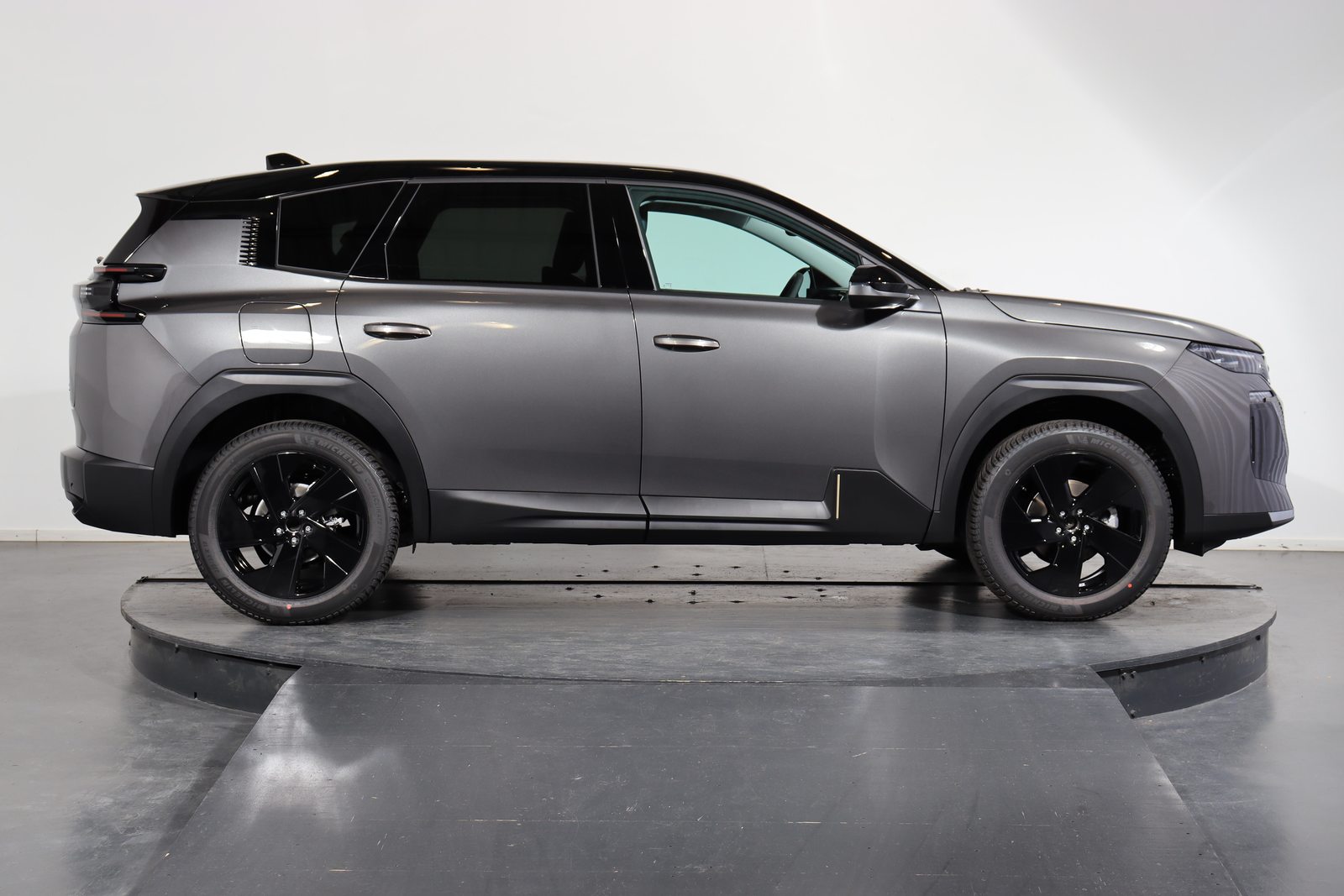 CITROEN C5 Aircross 1.2 Hybrid Max, Mild-Hybrid Benzin/Elektro, Neuwagen, Automatik - 2