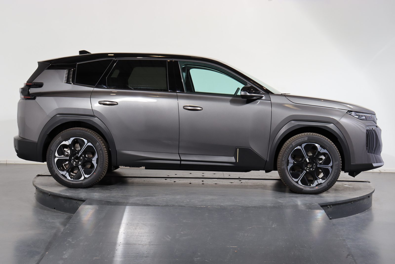 CITROEN e-C5 Aircross Max, Electric, New car, Automatic - 2