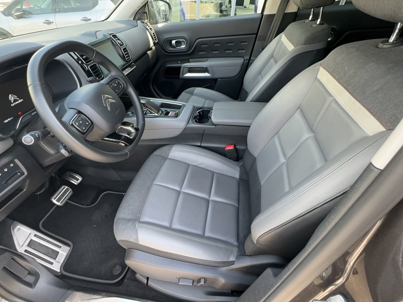 CITROEN C5 Aircross 1.6 PHEV Shine, Plug-in-Hybrid Benzin/Elektro, Occasion / Gebraucht, Automatik - 6