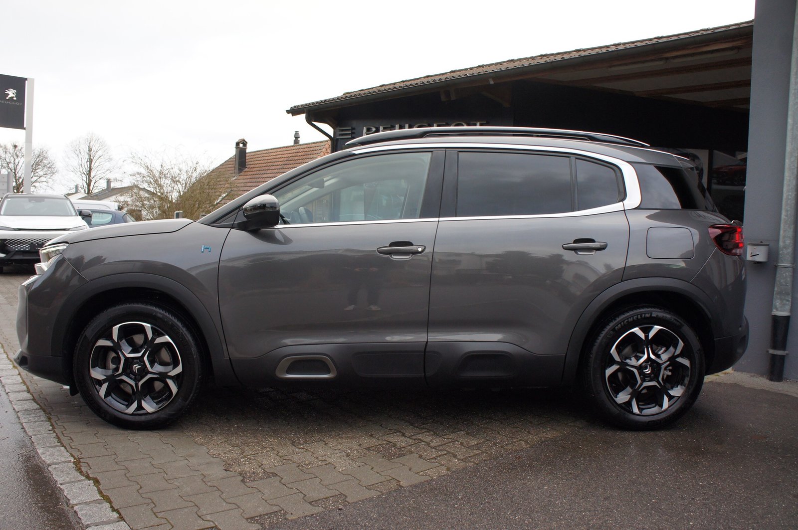 CITROEN C5 Aircross 1.6 PHEV Shine, Plug-in-Hybrid Benzin/Elektro, Occasion / Gebraucht, Automatik - 2